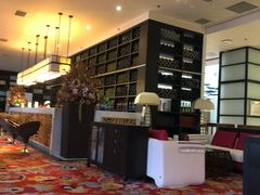 -喜鹊愉家酒店(郑州曼哈顿博览中心地铁站店)