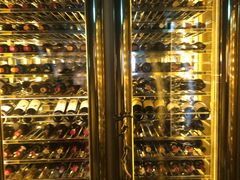 黄金酒柜-迪拜帆船酒店海底餐厅