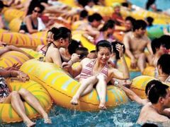 -热带风暴水上乐园(新镇路)