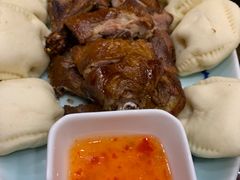 香酥樟茶鸭-金枝玉叶上海人家食府(三里河店)