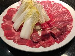 特色牛肉拼牛舌-新花城蟹粉馆(乌鲁木齐店)