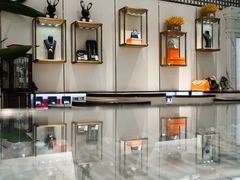 -恒天全球二手奢侈品交流中心·回收·抵押(总店)