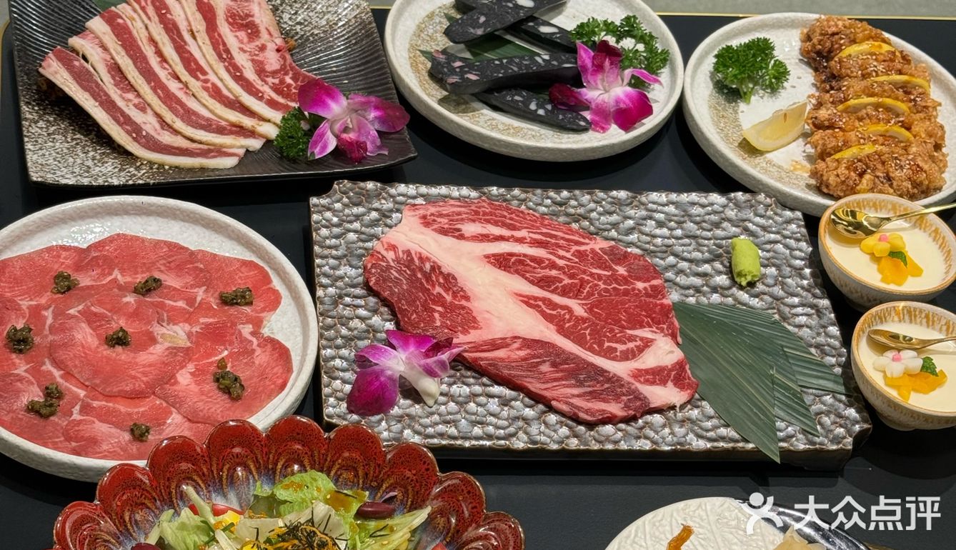 烤肉新店打卡🙋🏻‍♂️营养均衡的一顿晚餐很开心呀🙋🏻‍♂️