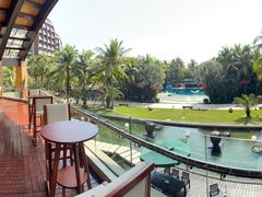 -三亚湾海居铂尔曼度假酒店