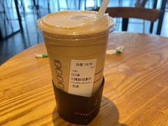 -星巴克臻选(嘉兴海宁银泰城店)