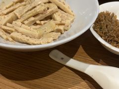 -山楂树融合菜餐厅