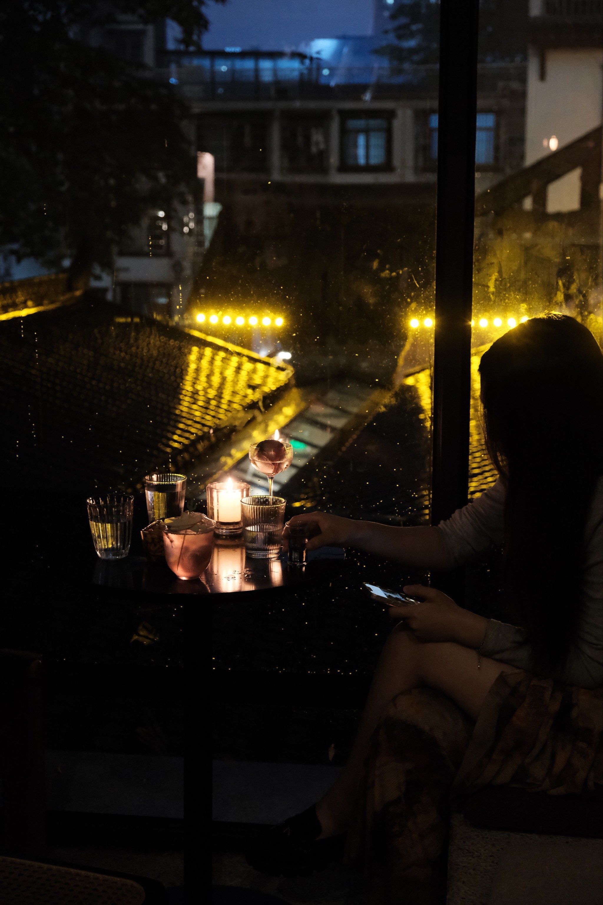 雨天🌧️很适合安静喝酒🍹