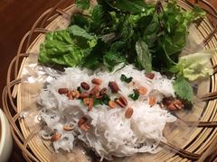 -Cau Go Vietnamese Cuisine