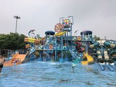 -欢乐水魔方水世界