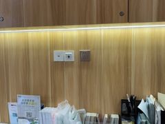 -上海仁爱医院口腔科 · 种植