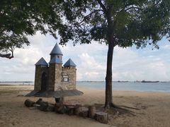 -东海岸人工湖美食村