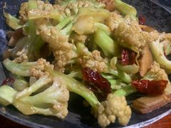 -天天向上素食餐厅(五台山店)