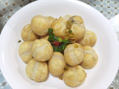 酸菜炒汤团-蜗牛小馆醉乡民谣云南菜(惠新西里店)