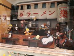 -泡泡玛特POPMART(蓝色港湾店)