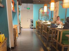 -偶屋里钵少爷(时代广场店)