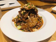 -峨嵋小镇·川菜(勒泰中心店)