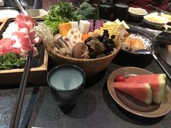 -湊湊火锅·茶憩(新中关购物中心店)