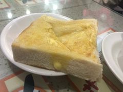 牛油多士-义顺牛奶公司(新马路老店)