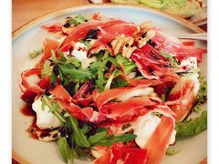 牛油果沙拉-RAC BAR(安福路店)