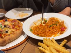 -必胜客(仲盛商城王安宇主题店)
