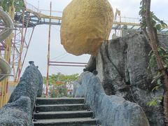 -一寨两国风景区