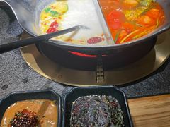 -湊湊火锅·茶憩(南京东路悦荟店)