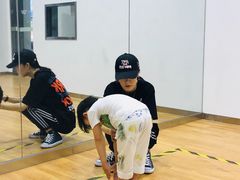 -潮童星少儿模特时尚中心(黄浦博荟广场店)