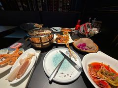-雍容荟帝王蟹活龙虾展台自助(IFS黑金店)