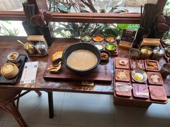-银米·云南传统过桥米线(双廊黑金冠店)