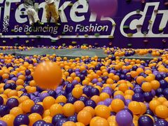 -Tenker Club弹刻极限主题公园 · 蹦床 · 团建 · 生日派对(大关店)