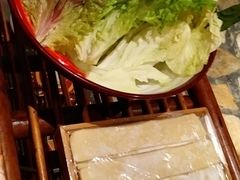 -老牌坊云南鱼豆花火锅(爱建店)