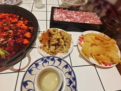 -旧街市鲜货老火锅(大光路店)