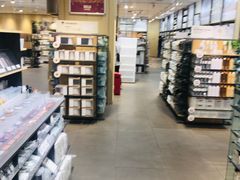 -MUJI无印良品(鑫嘉汇购物中心店)