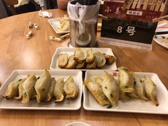 牛肉鍋貼-小姜锅贴(凤凰街店)
