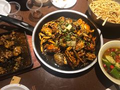 油闷大闸蟹-一棠龙虾•王牌虾球(光谷天地店)