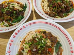 -犟一碗双椒鸡面(得意世界店)