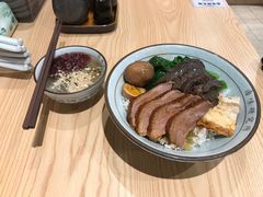 -狮头牌卤味研究所·卤味饭(花城汇南区店)