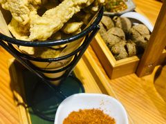 -野山舂·贵州现舂酸汤火锅(鸿通城店)