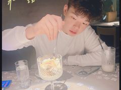 -穹六人间 people 6(岳阳路店)