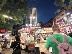 -刘姐啤酒鱼民族演艺餐厅(西街总店)