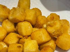 -胡桃里音乐餐厅(陶溪川店)(川湘赣菜·世界百大酒庄直供红酒·音乐表演)