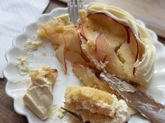 -VERIE BAKEHOUSE