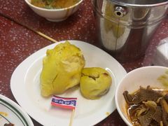 -四囍码头海鲜烧烤自助火锅(外滩南京东路悦荟广场店)