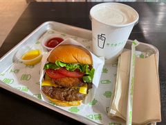 芝士牛肉蘑菇堡-Shake Shack(西单大悦城店)