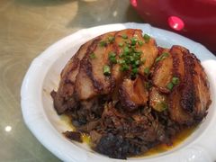 梅菜扣肉-湘当有饭剁椒鱼头(昆山招商花园城店)