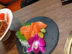 三文鱼刺身-龙神·炭烧酒场深夜食堂(新街口店)