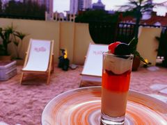 -HUATA 'Holiday Plan 花榻