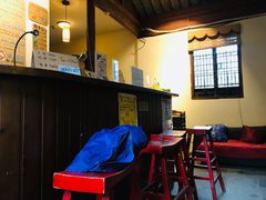 前台-小雅青年旅舍(平江路店)