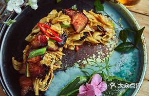 XO Sauce Stir-fried Homemade Bacon with Fresh Scallions