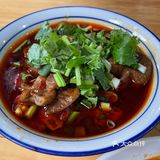 每一口都仿佛在诉说着曹氏的独特故事。无论是单独品尝